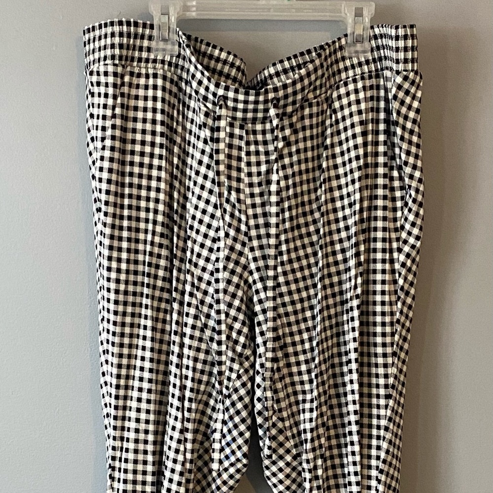Torrid Size 2 Pants Cropped Pants Checkered Pants Linen Pants Drawstring Pants